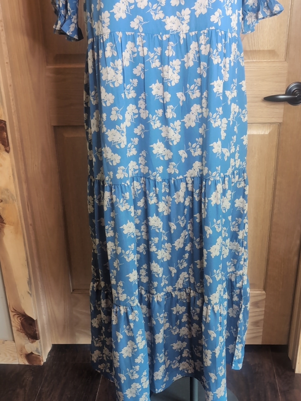 NWT Sz XL Pretty Garden Blue Floral Tiered Midi Dress - Picture 3 of 8
